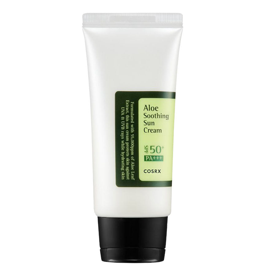 aloe soothing sun cream van cosrx zorgt voor uitstekende bescherming tegen de zon met factor 50 is niet vet en voelt aan als een creme die geen witte waas achter laat zodat je goed beschermd bent in de zomer tegen de zon! nu verkrijgbaar bij the skin counter